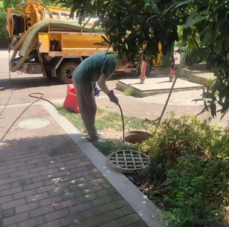 广华办事处市政排污管道清淤疏通——专业团队，让您全程省心！
